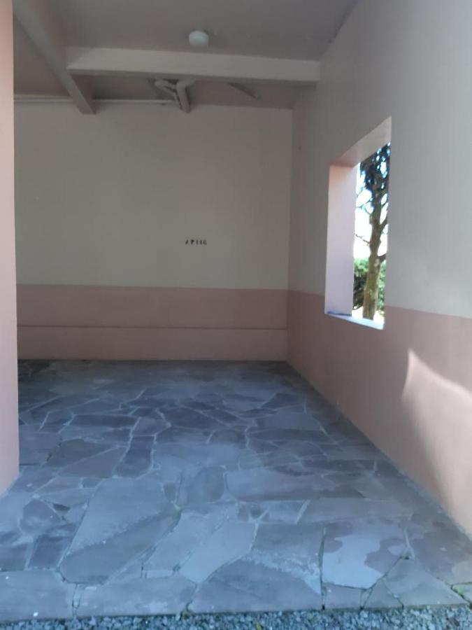 Confortável apartamento próximo ao Lago Negro Apartamento Gramado Exterior foto